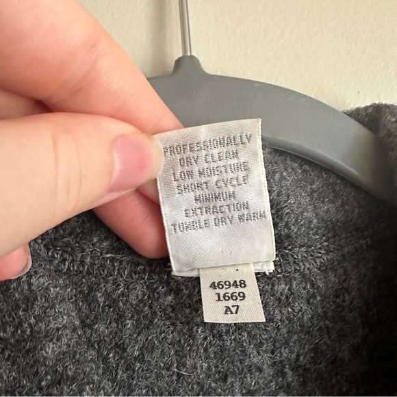 Vintage Land’s End Gray Wool Button Down Vest - Picture 5 of 8